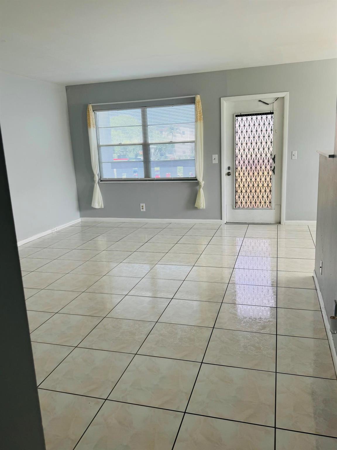 CENTURY VILLAGE- BRIGHTON - Residential Lease