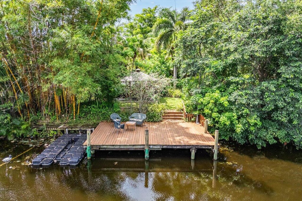 Photo of 1245 Gondola Lane, Boynton Beach, FL 33426 (MLS # R11015299)