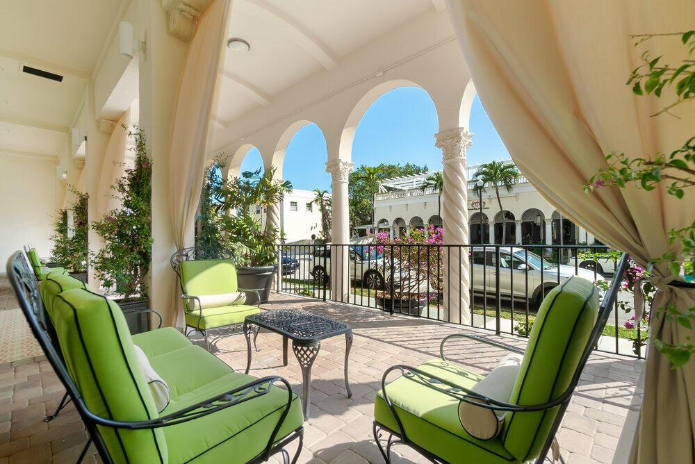 PALM BEACH HOTEL CONDO - Residential