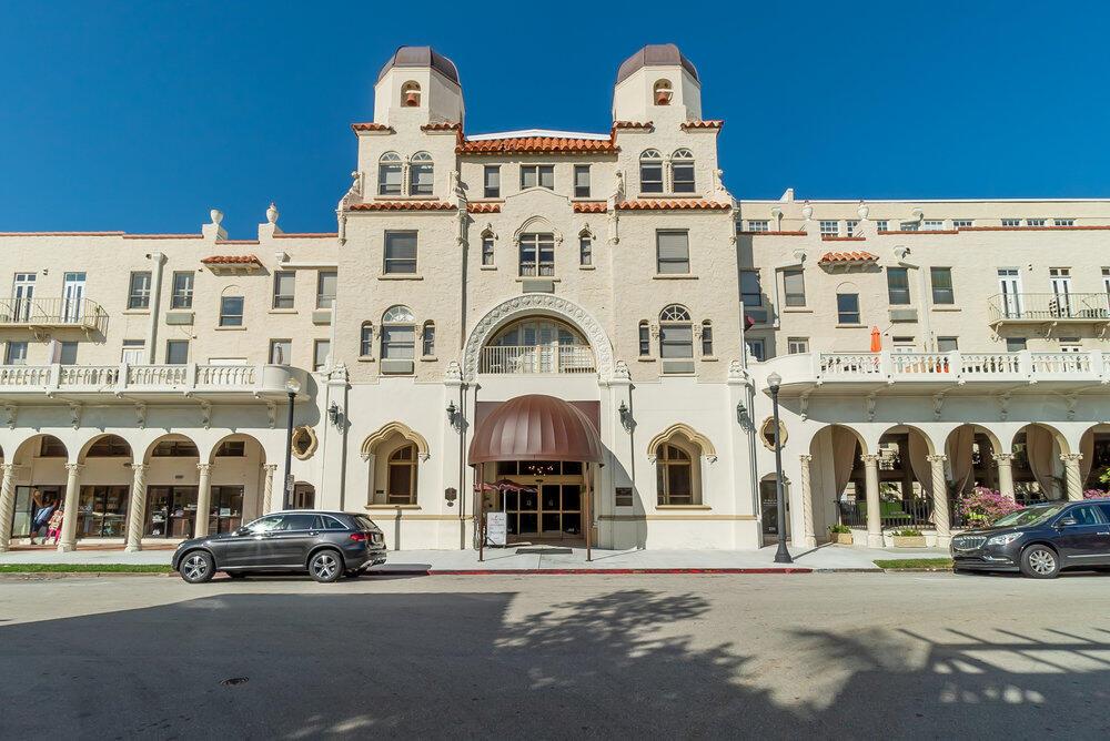 PALM BEACH HOTEL CONDO - Residential