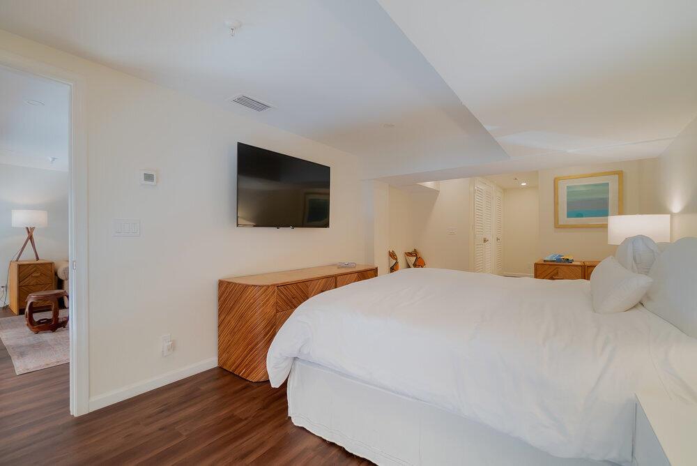 PALM BEACH HOTEL CONDO - Residential