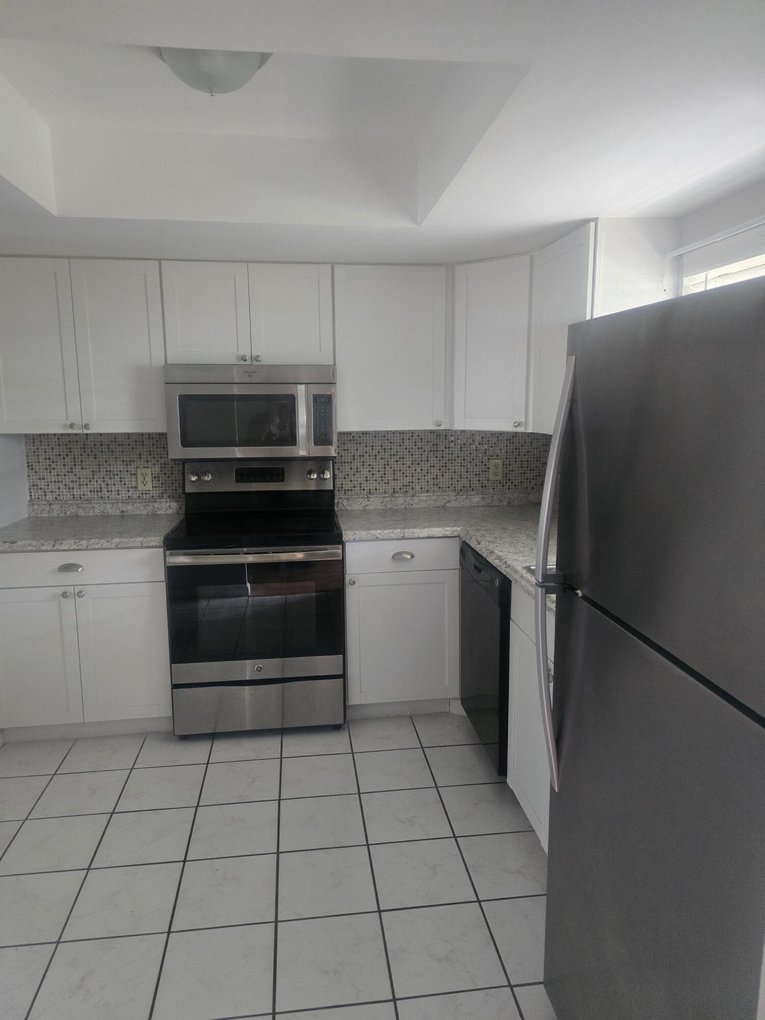 OAK PARK TERRACE UNITS 1-16 - Residential
