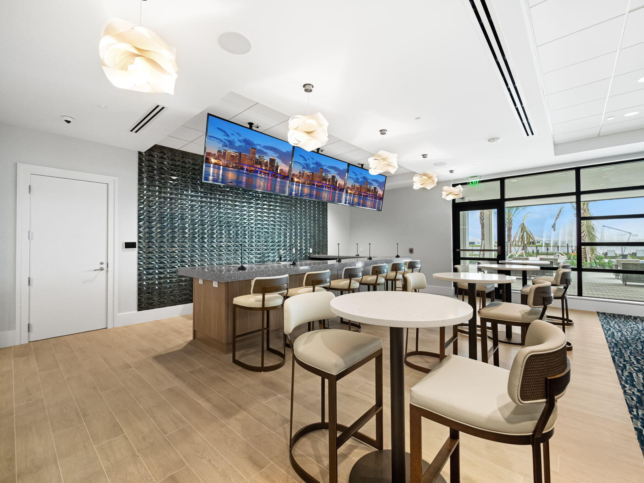 TELARO AT SOUTHERN GROVE - Residential