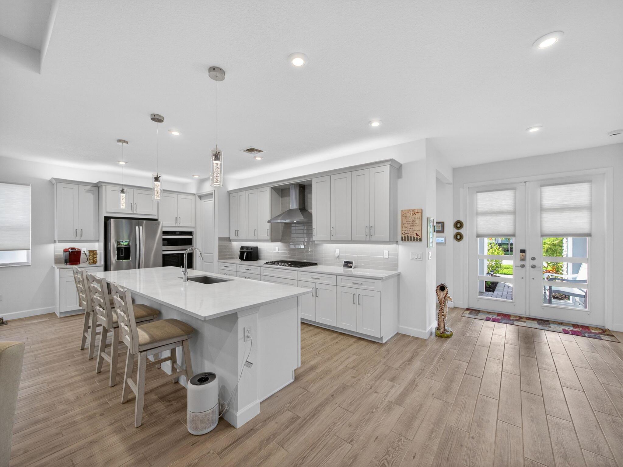 TELARO AT SOUTHERN GROVE - Residential