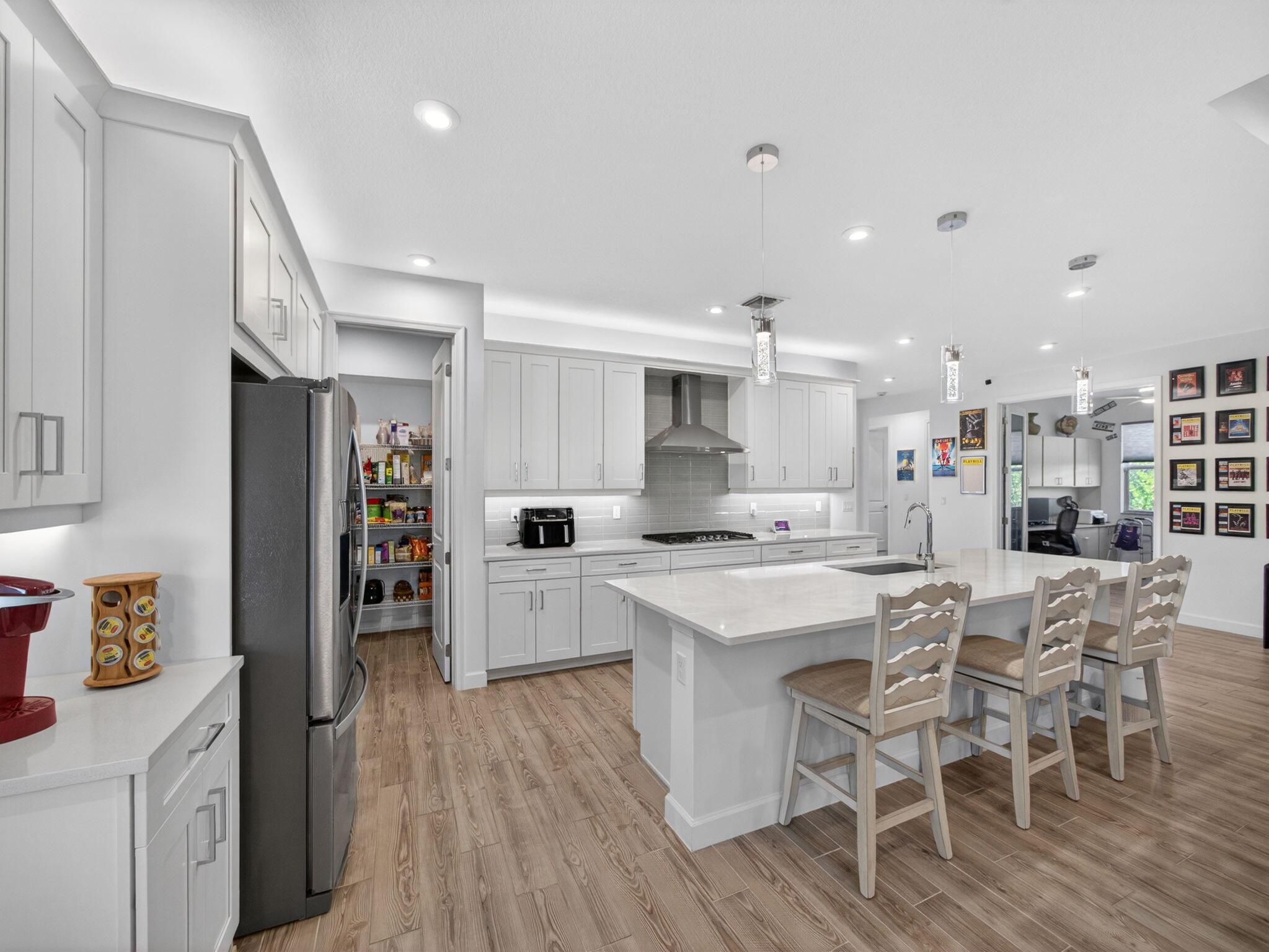 TELARO AT SOUTHERN GROVE - Residential