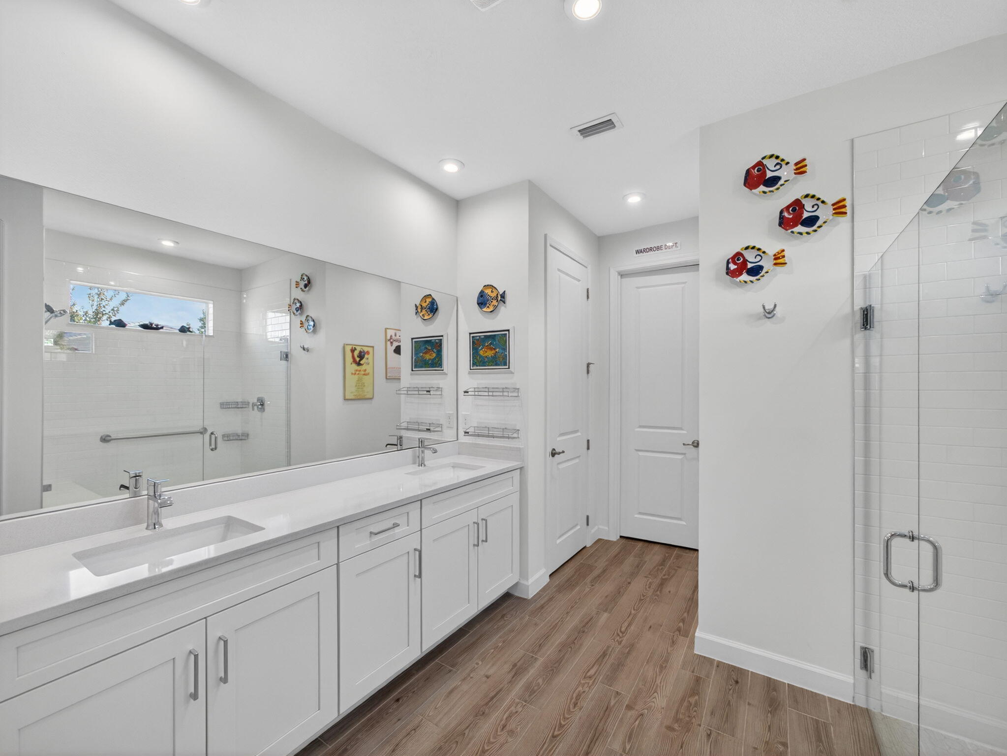 TELARO AT SOUTHERN GROVE - Residential