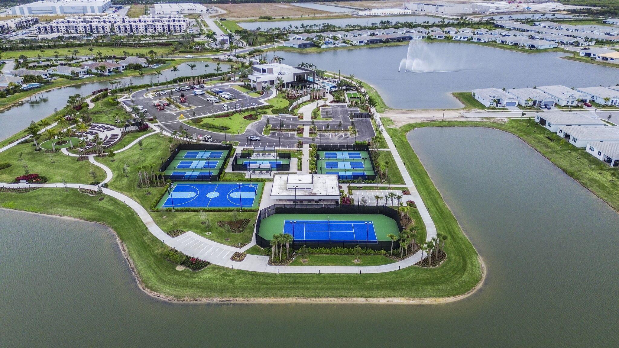 TELARO AT SOUTHERN GROVE - Residential