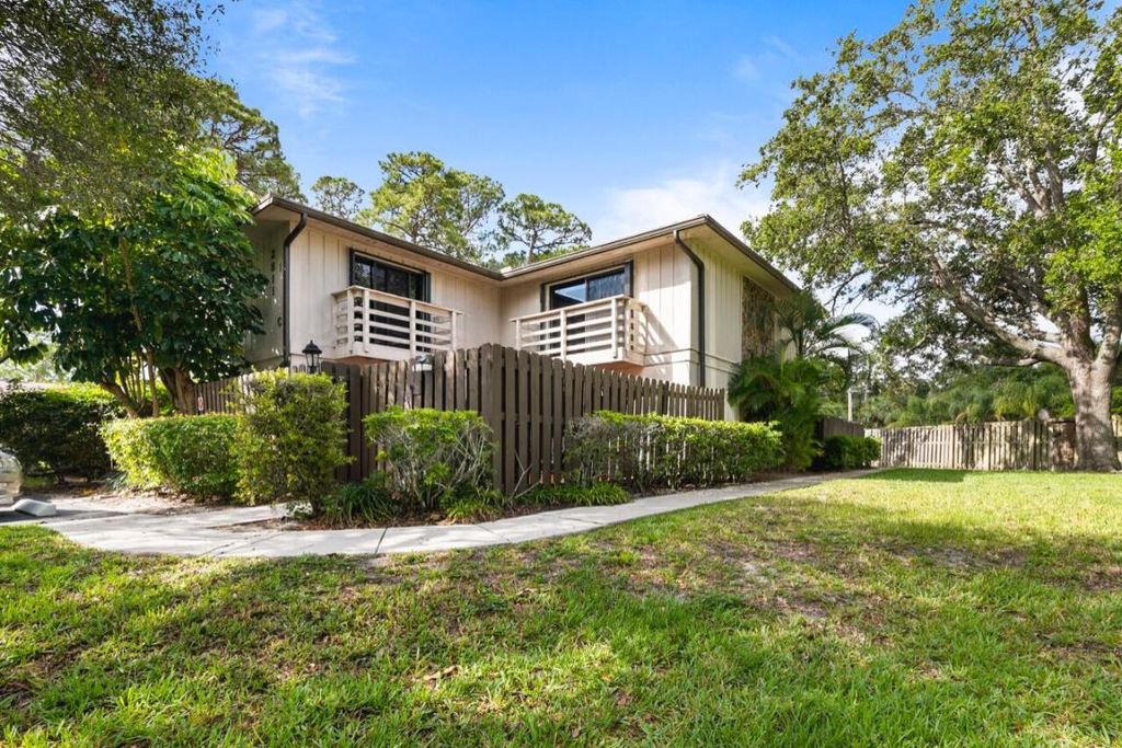 Photo of 2811 Stoneway Lane #C, Fort Pierce, FL 34982 (MLS # R10894575)