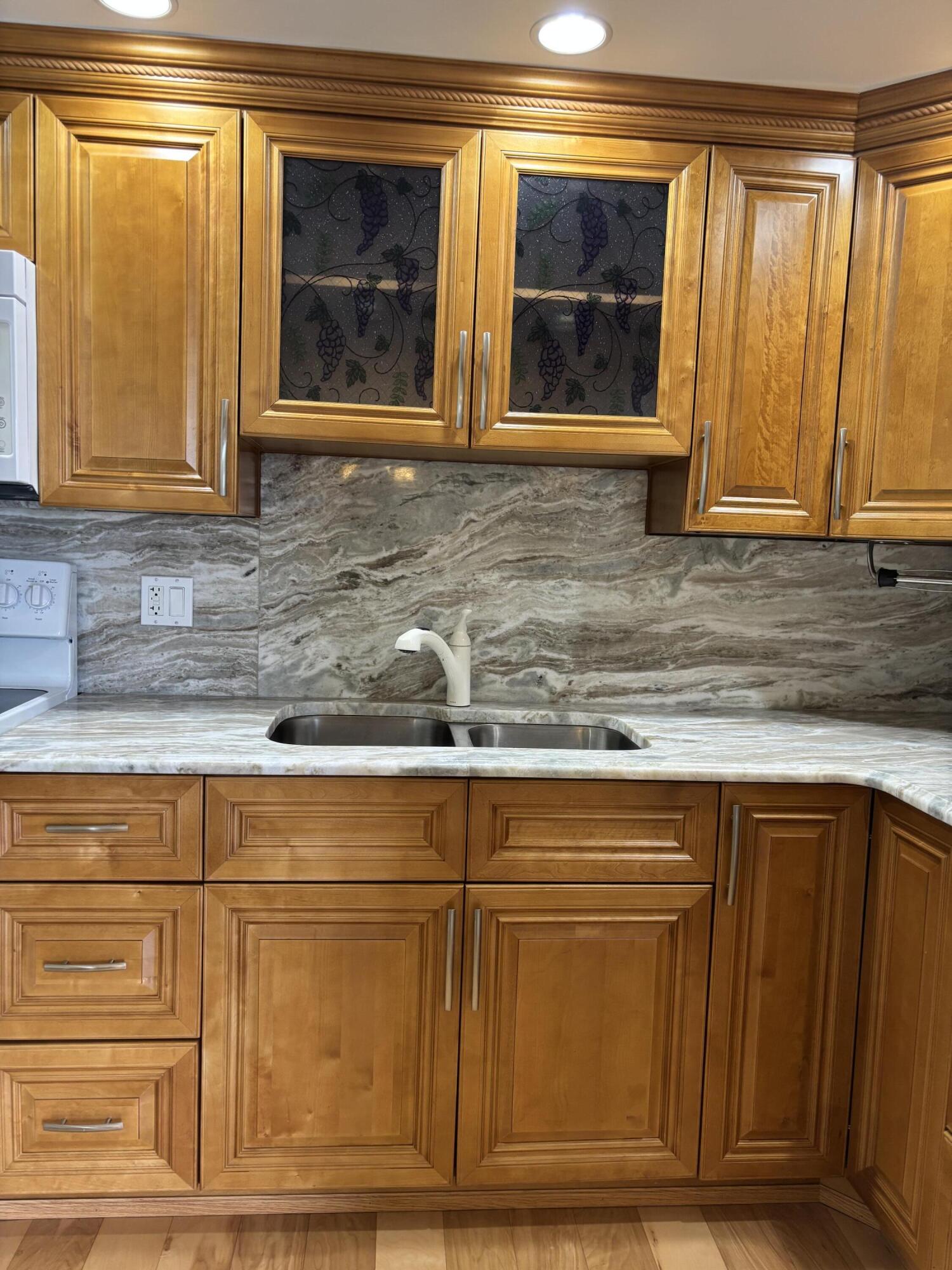 WELLINGTON CONDOS - Residential