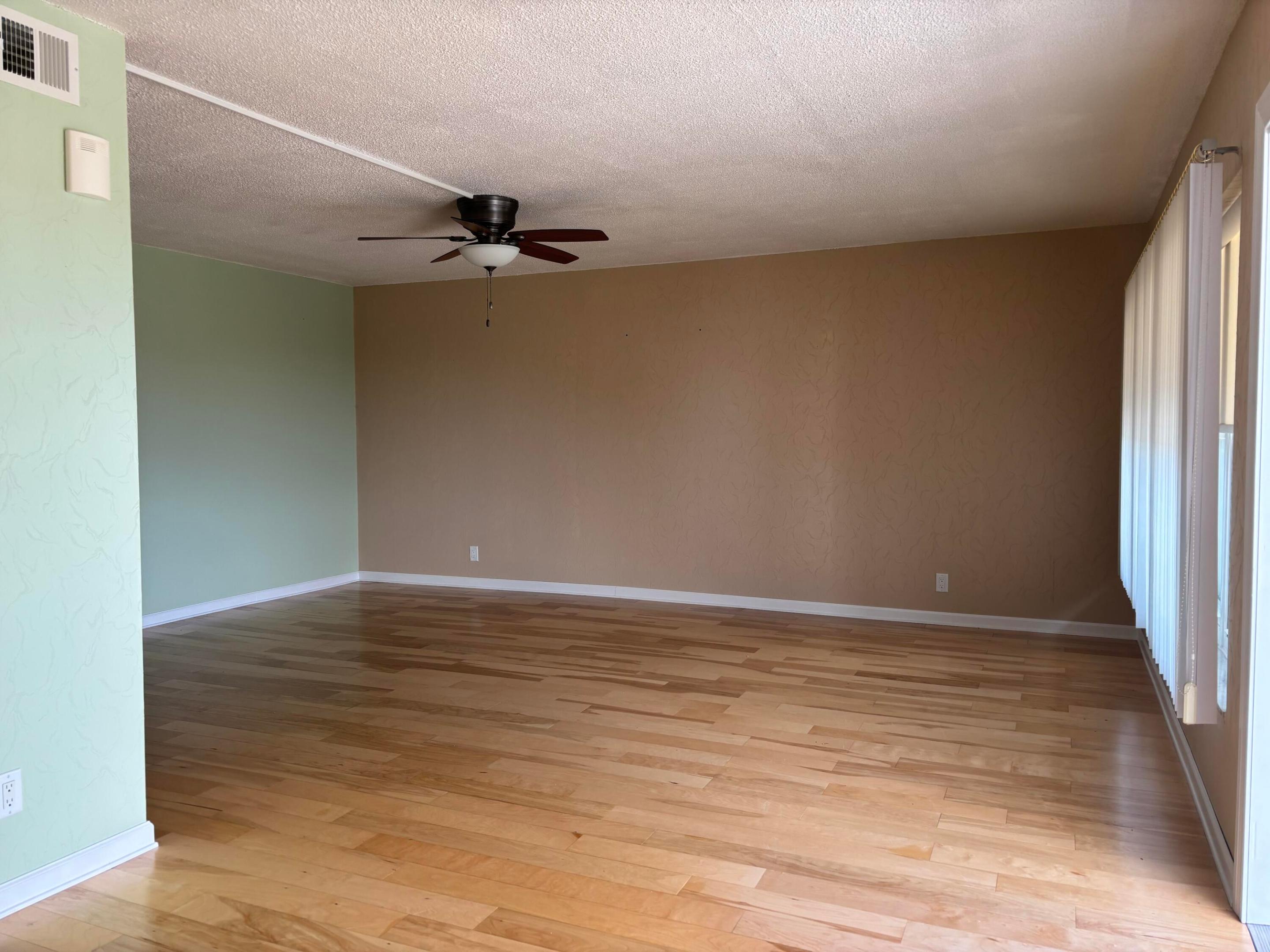 WELLINGTON CONDOS - Residential