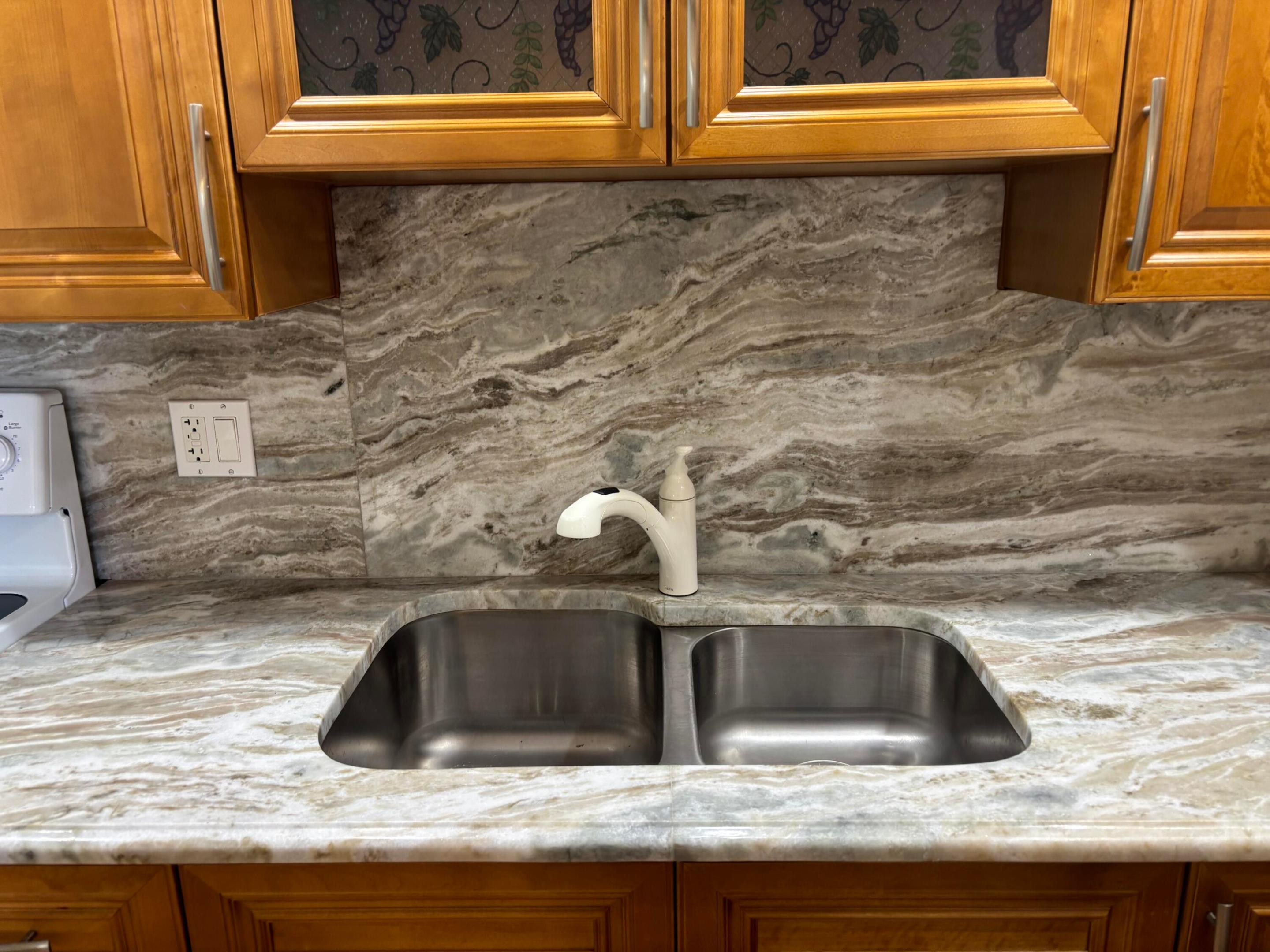 WELLINGTON CONDOS - Residential