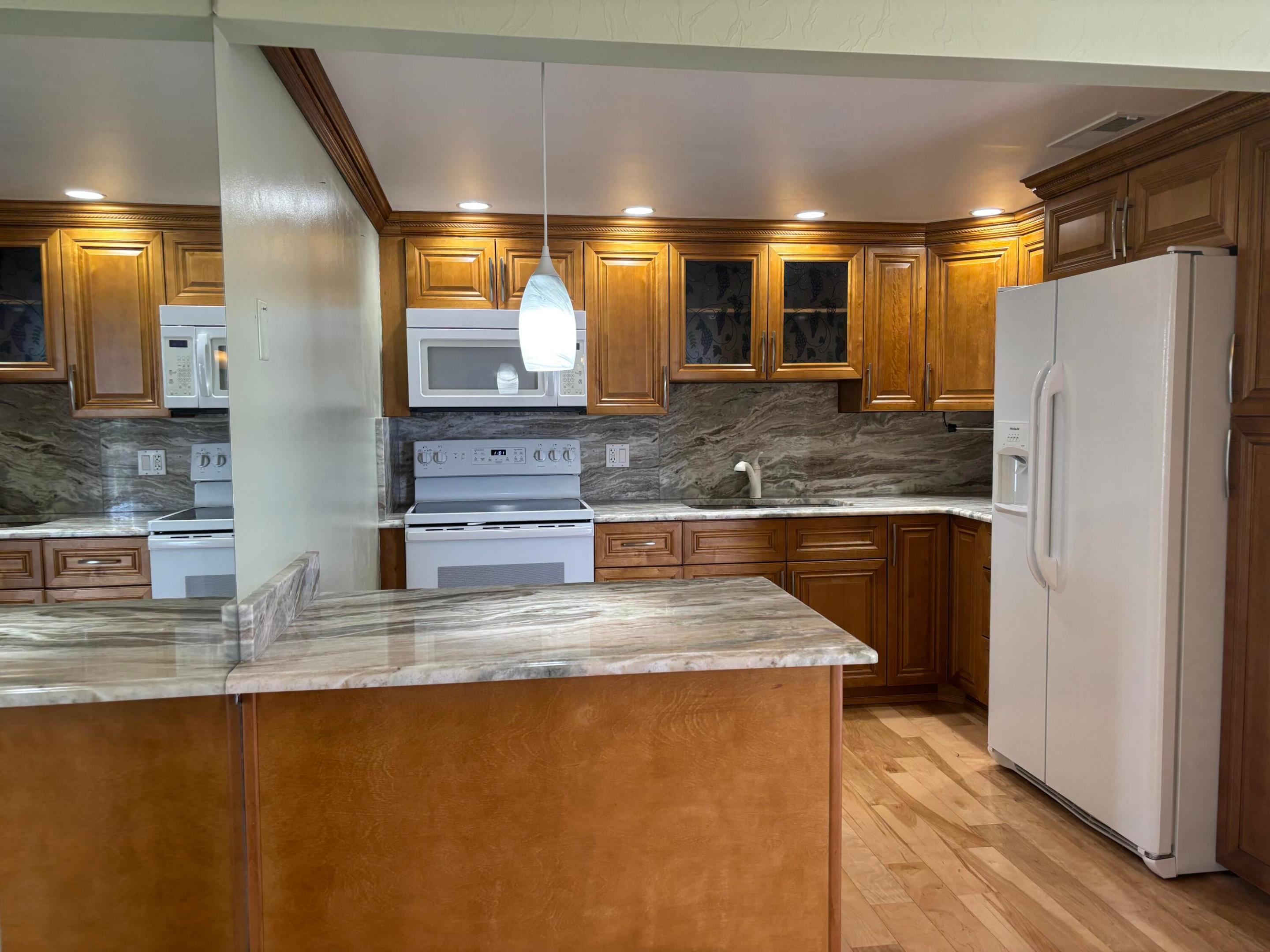 WELLINGTON CONDOS - Residential