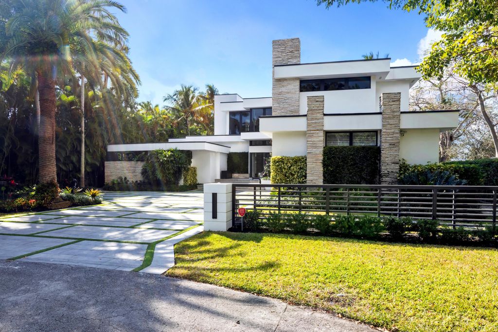 Photo of 1080 Lake Drive, Delray Beach, FL 33444 (MLS # R11169994)