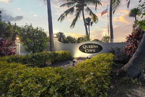 A home in Hutchinson Island