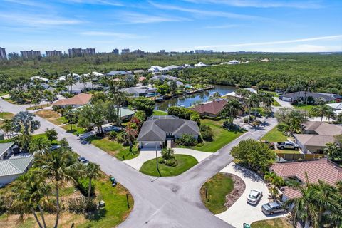 A home in Hutchinson Island