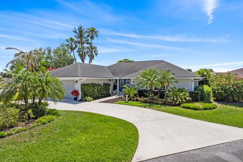 A home in Hutchinson Island