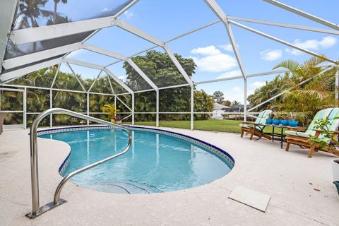 A home in Hutchinson Island