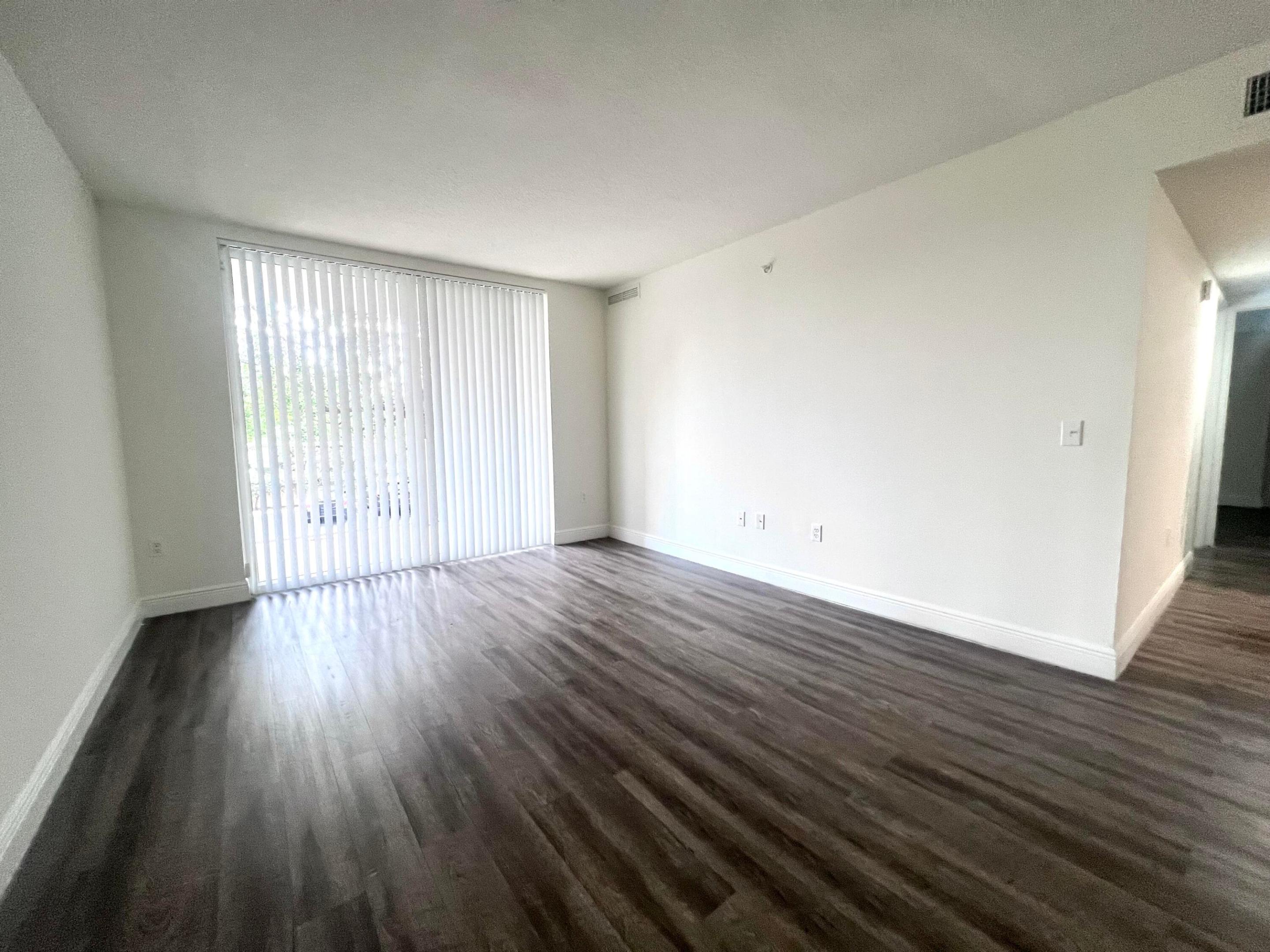Country Club Towers - Residential Lease
