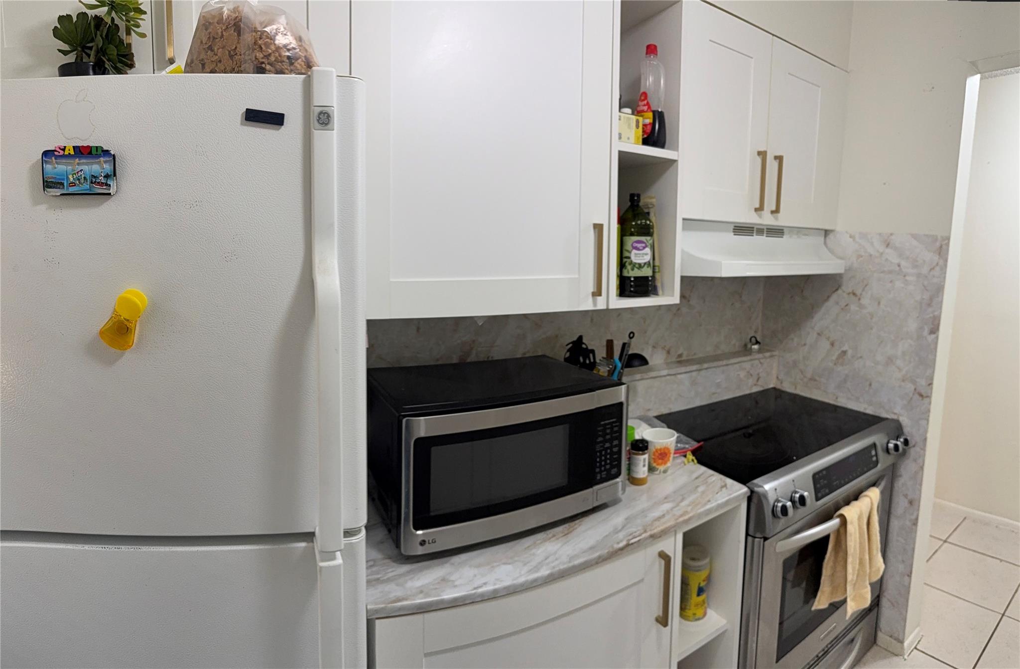 VILLAGE AT WHISKEY CREEK - Residential Lease