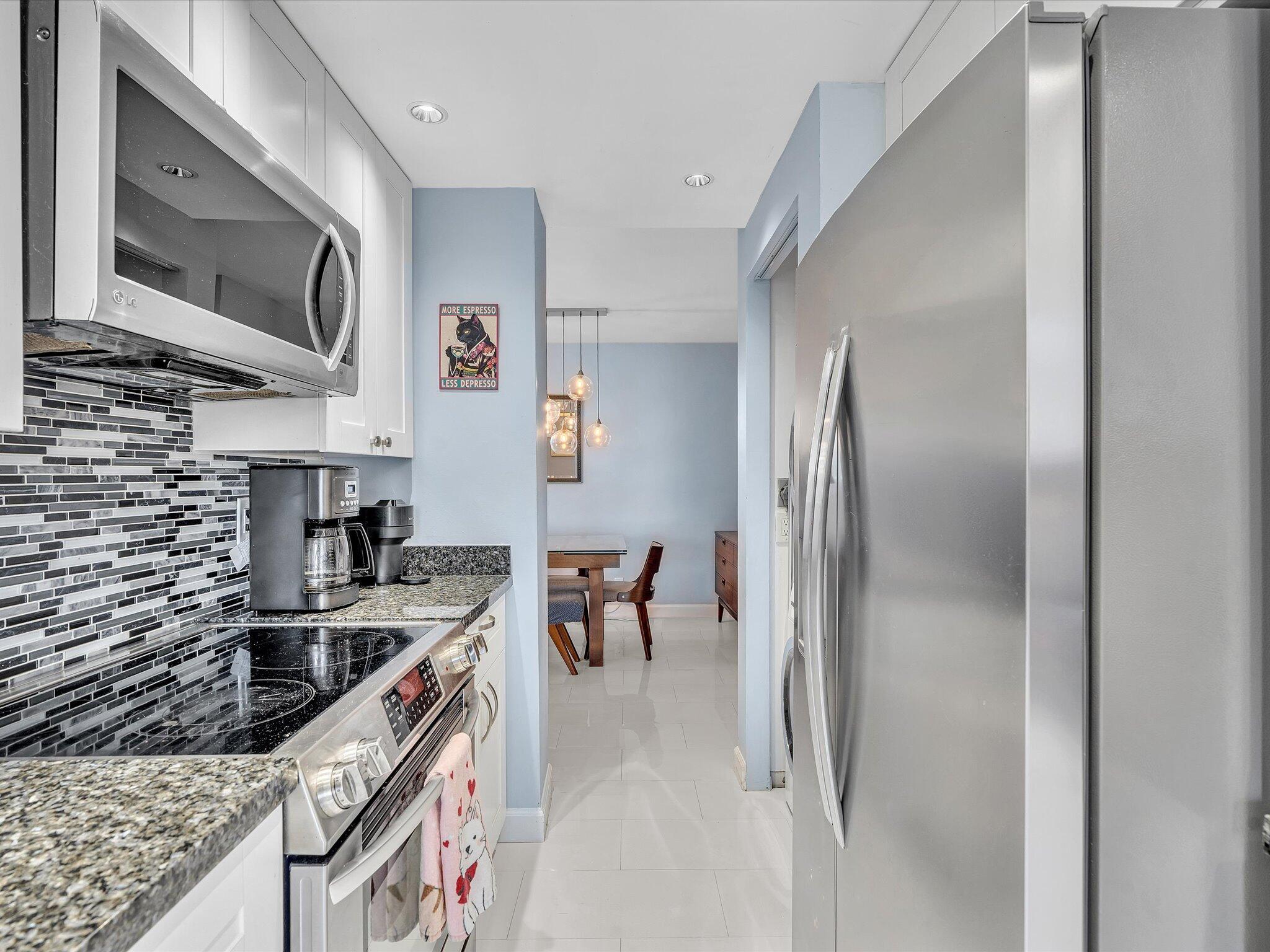 VANTAGE VIEW CONDO - Residential