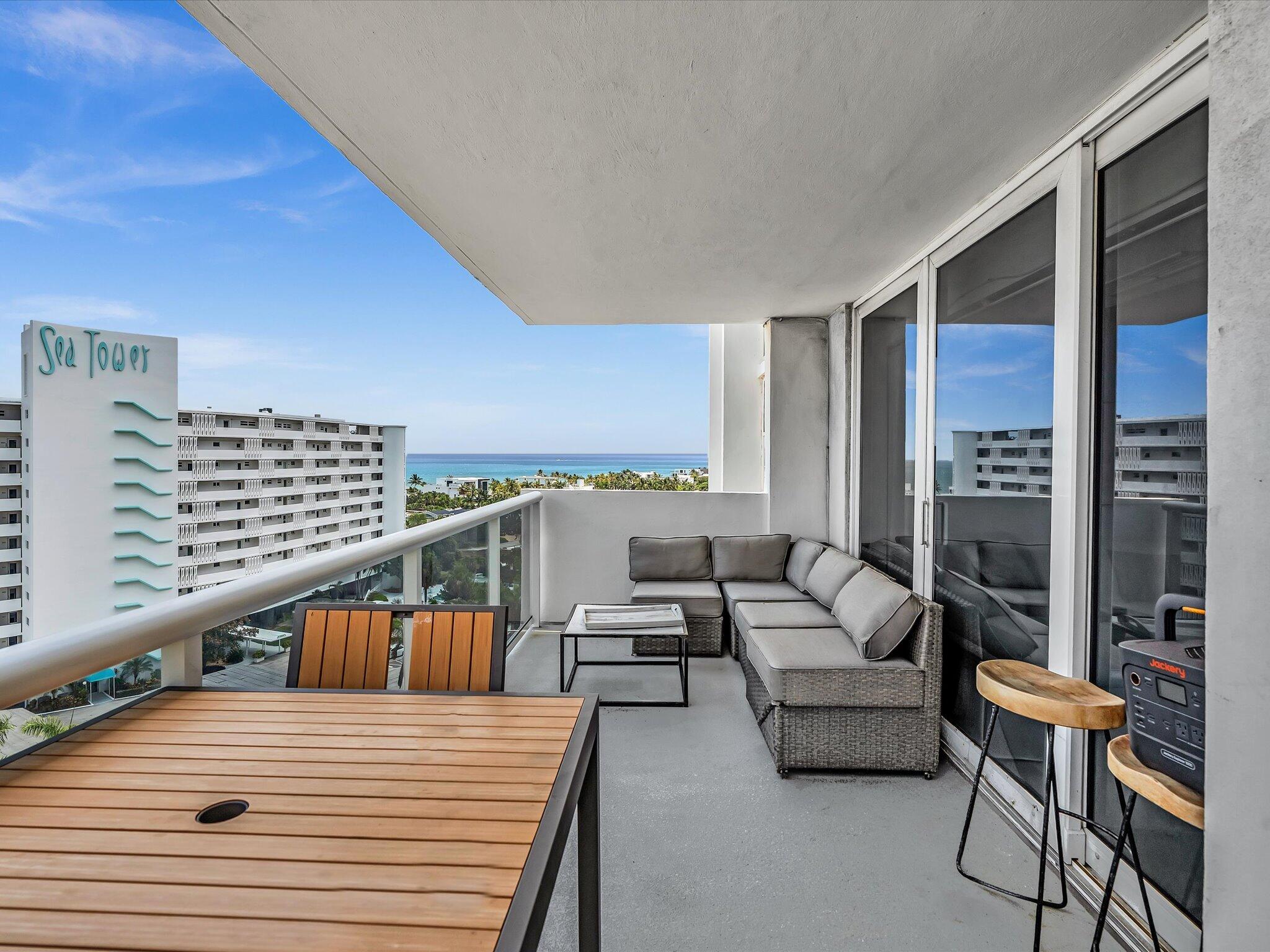 VANTAGE VIEW CONDO - Residential