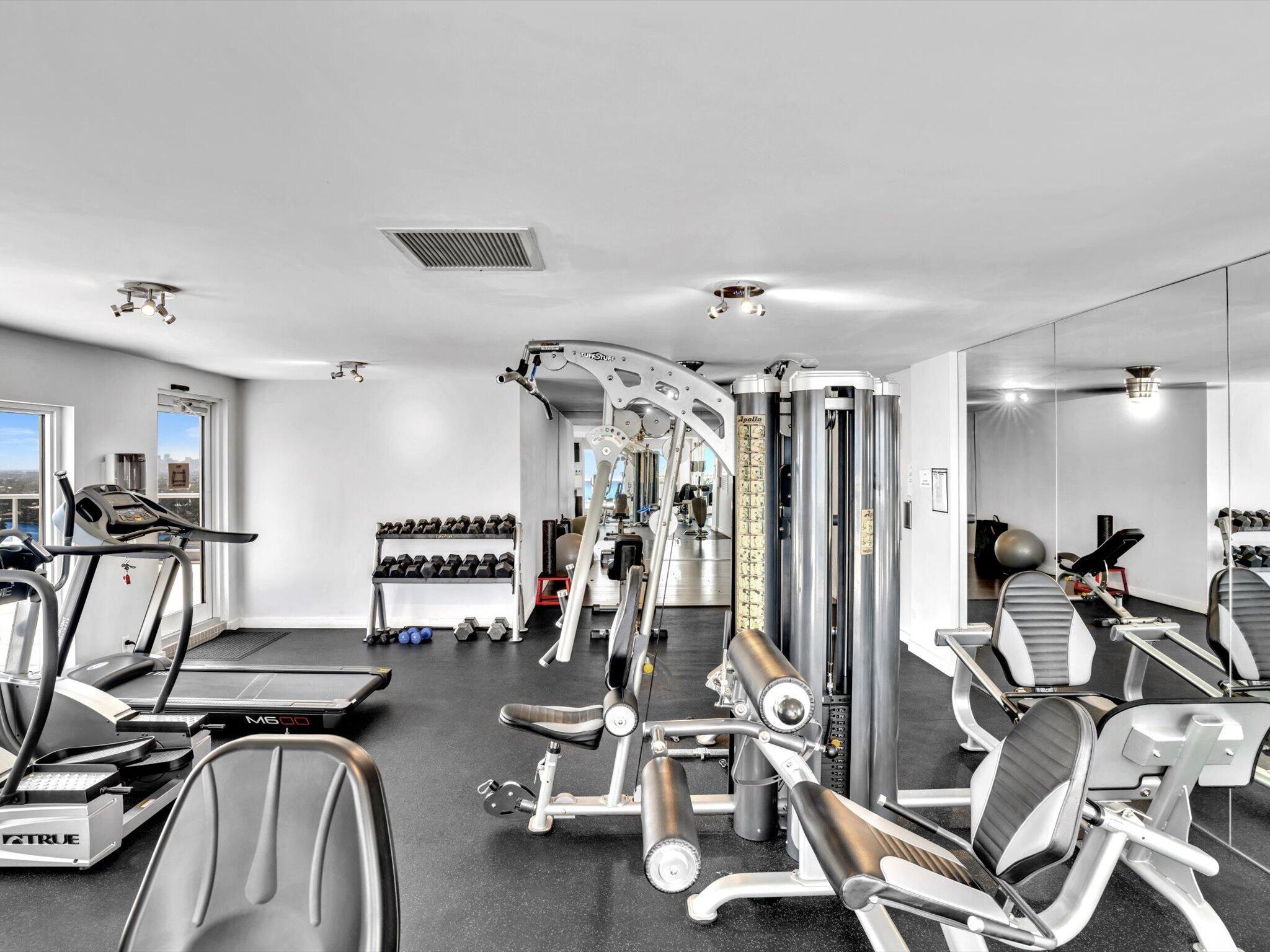 VANTAGE VIEW CONDO - Residential