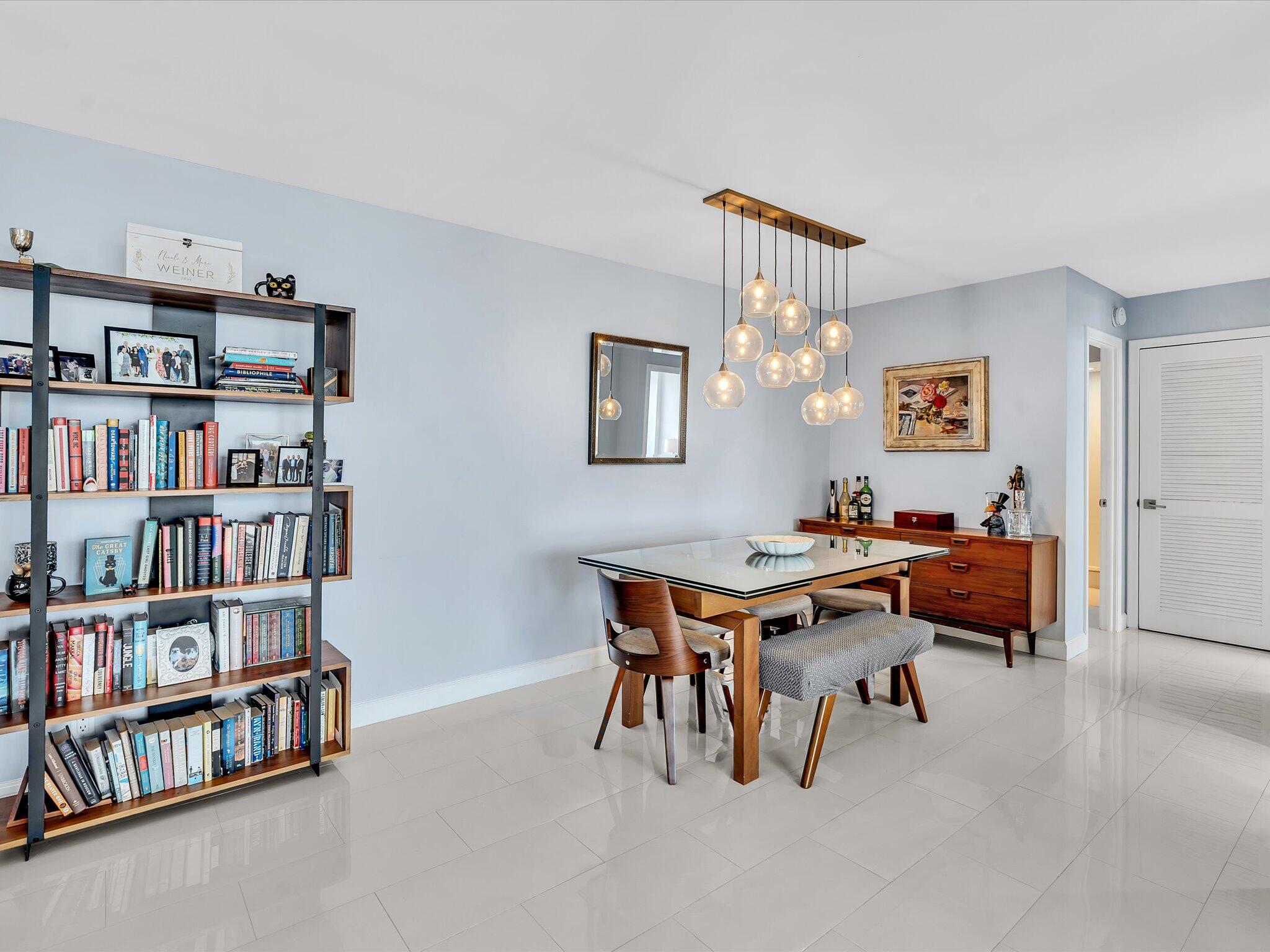 VANTAGE VIEW CONDO - Residential