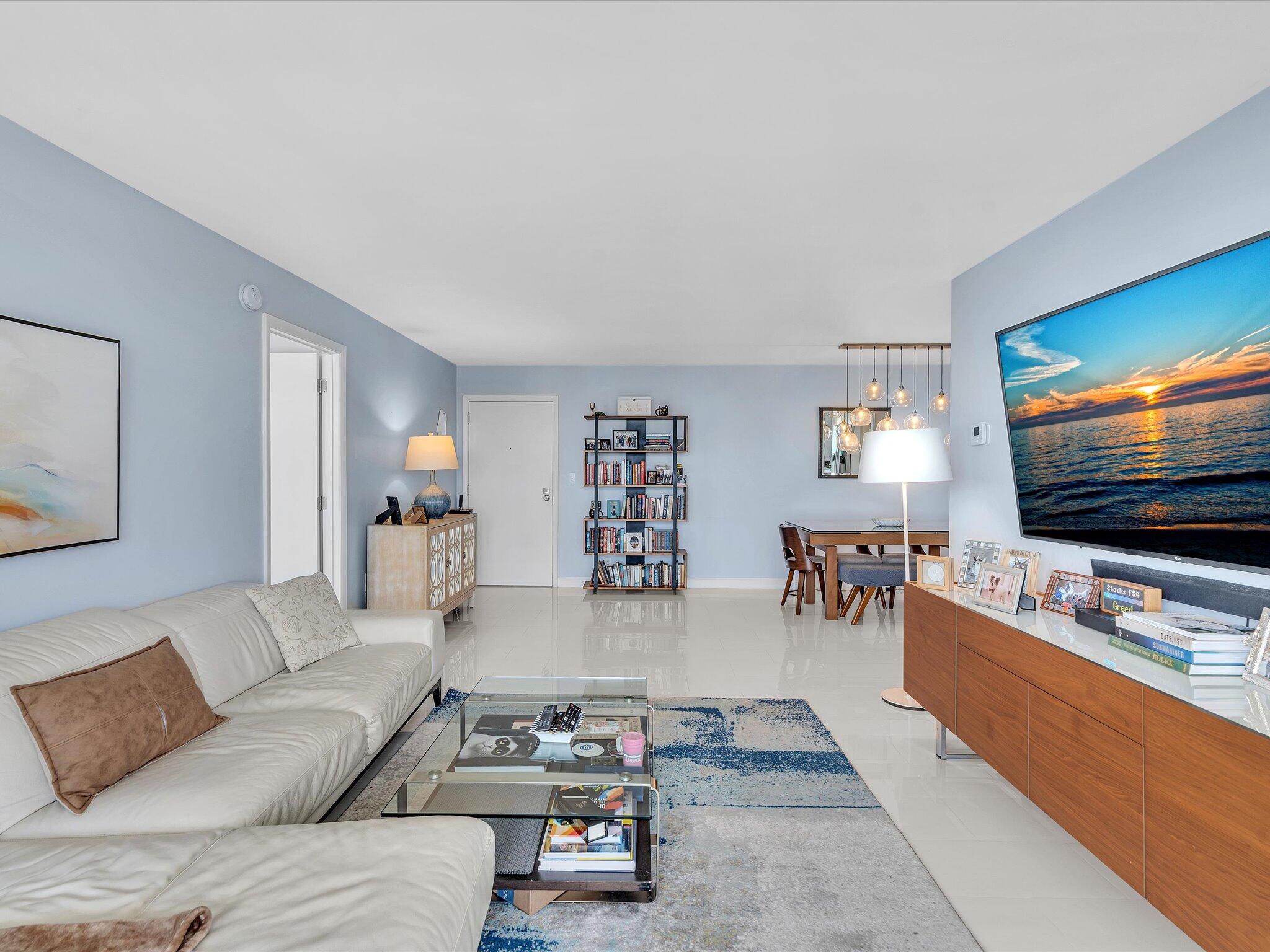 VANTAGE VIEW CONDO - Residential