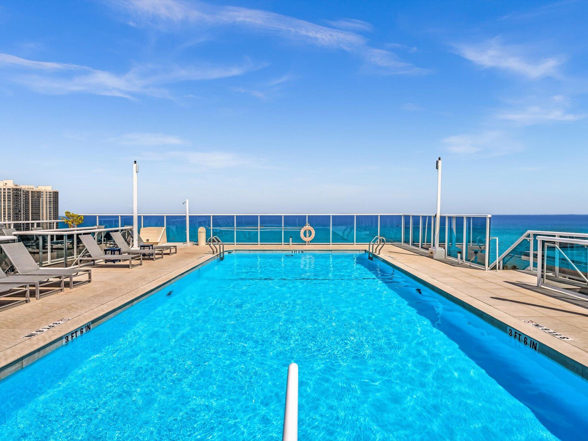 VANTAGE VIEW CONDO - Residential