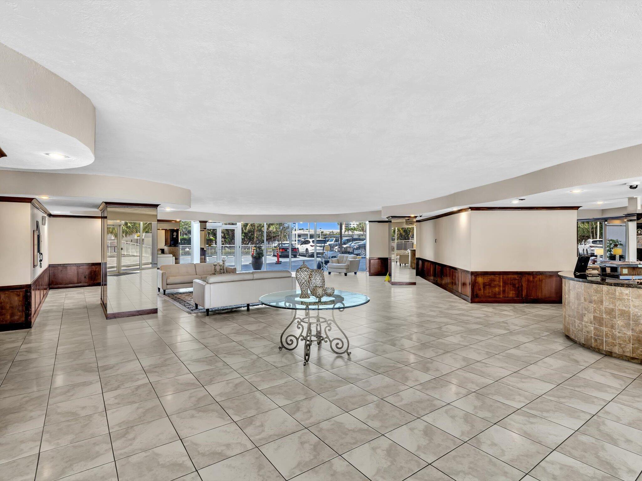 VANTAGE VIEW CONDO - Residential