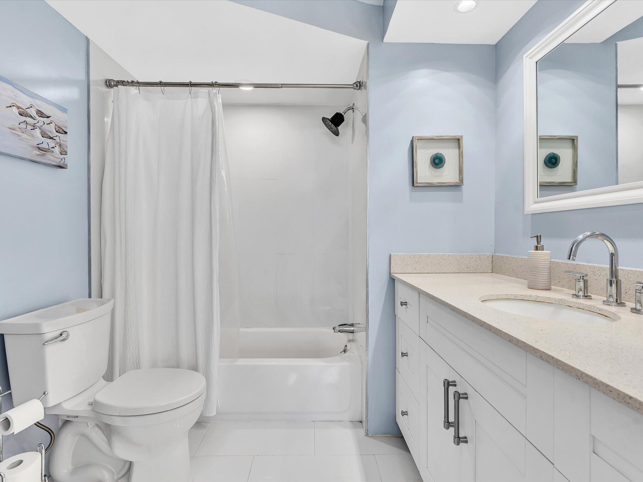 VANTAGE VIEW CONDO - Residential