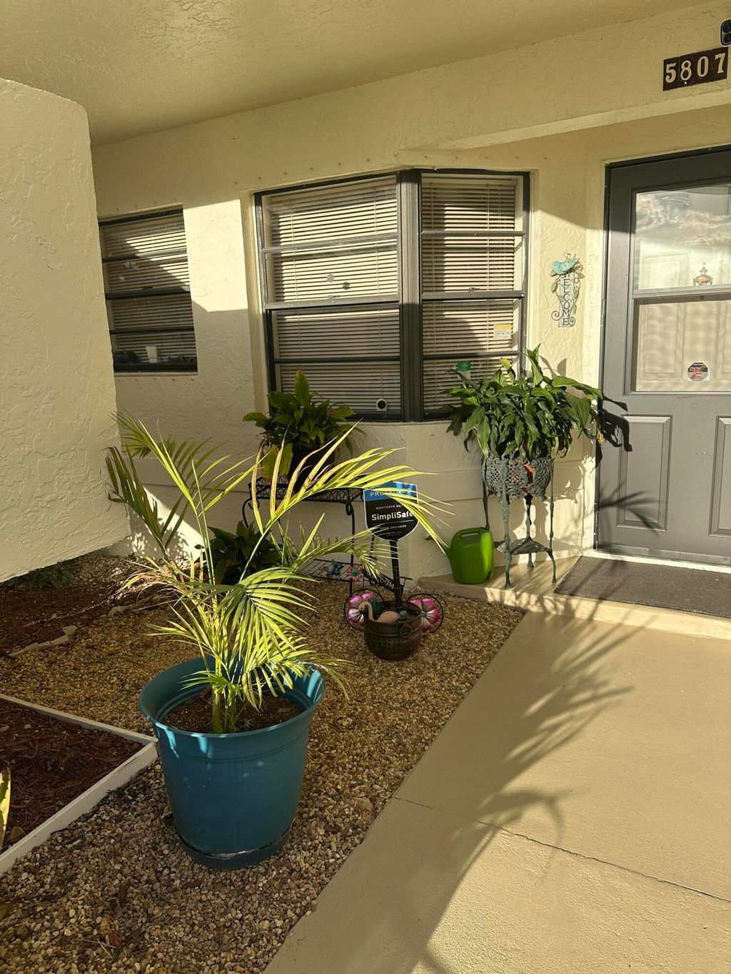 Photo of 5807 Parkwalk Drive, Boynton Beach, FL 33472 (MLS # R11166277)
