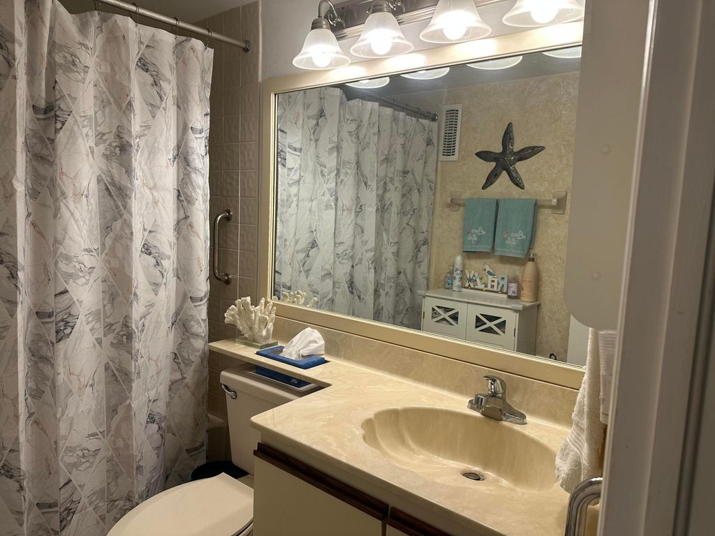 Photo of 5807 Parkwalk Drive #1124, Boynton Beach, FL 33472 (MLS # R11166277)