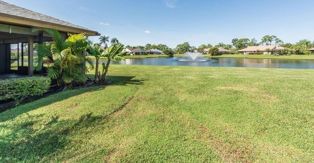 Photo of 13335 Cross Pointe Drive, Palm Beach Gardens, FL 33418 (MLS # R11087099)