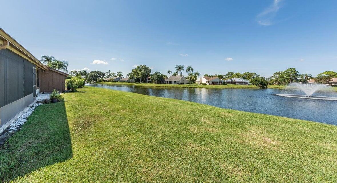 13335 Cross Pointe Drive
