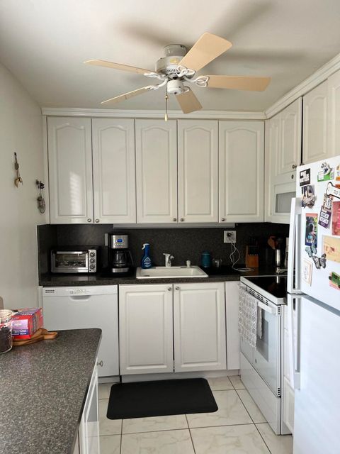 Photo of 358 Burgundy H, Delray Beach, FL 33484 (MLS # B26036943)
