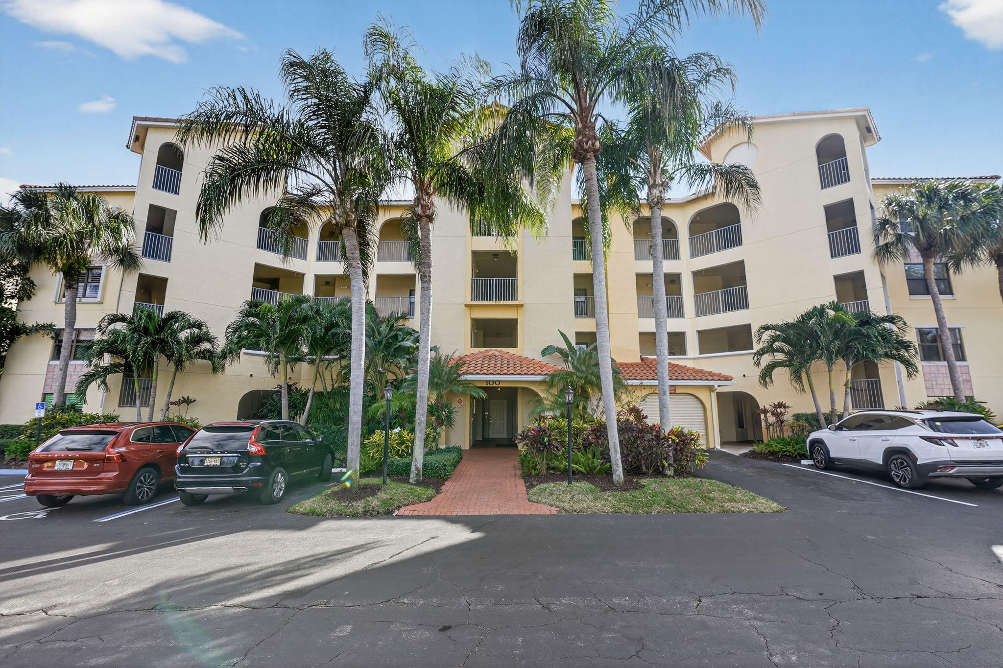 Ocean Trace Condos - Residential