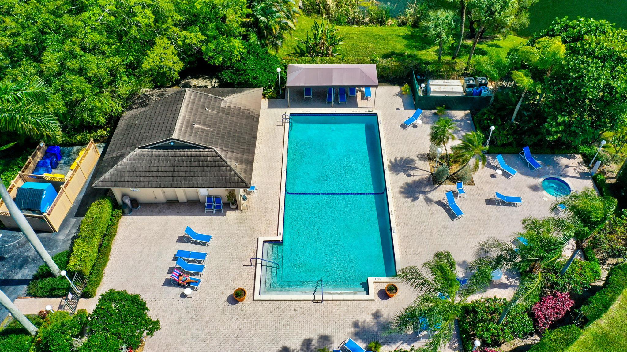 SOUTHWINDS AT BOCA POINTE CONDO - Residential