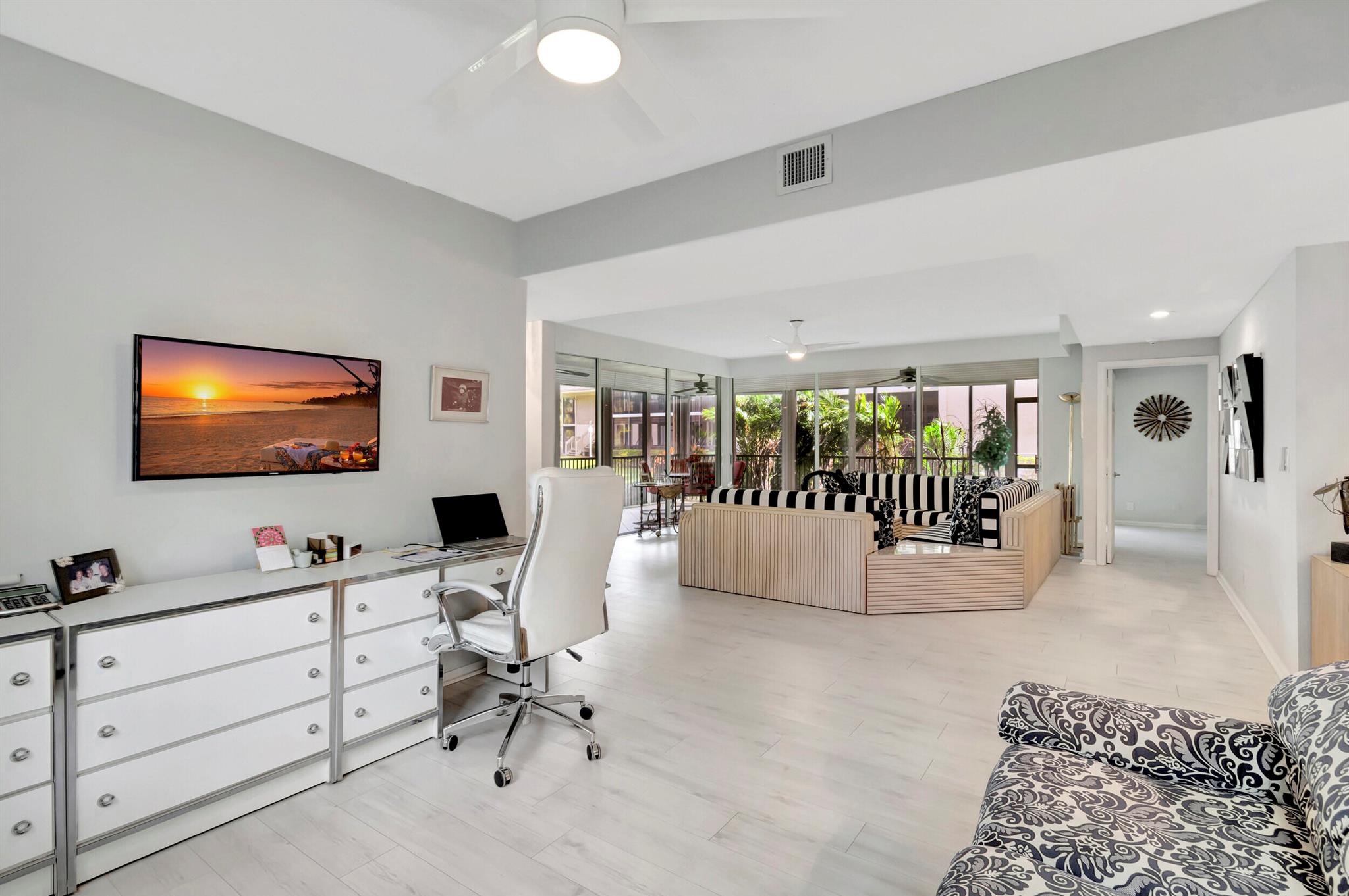 SOUTHWINDS AT BOCA POINTE CONDO - Residential