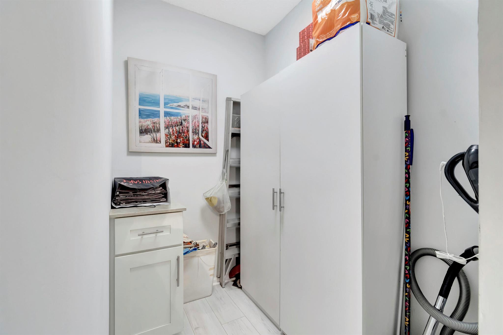 SOUTHWINDS AT BOCA POINTE CONDO - Residential