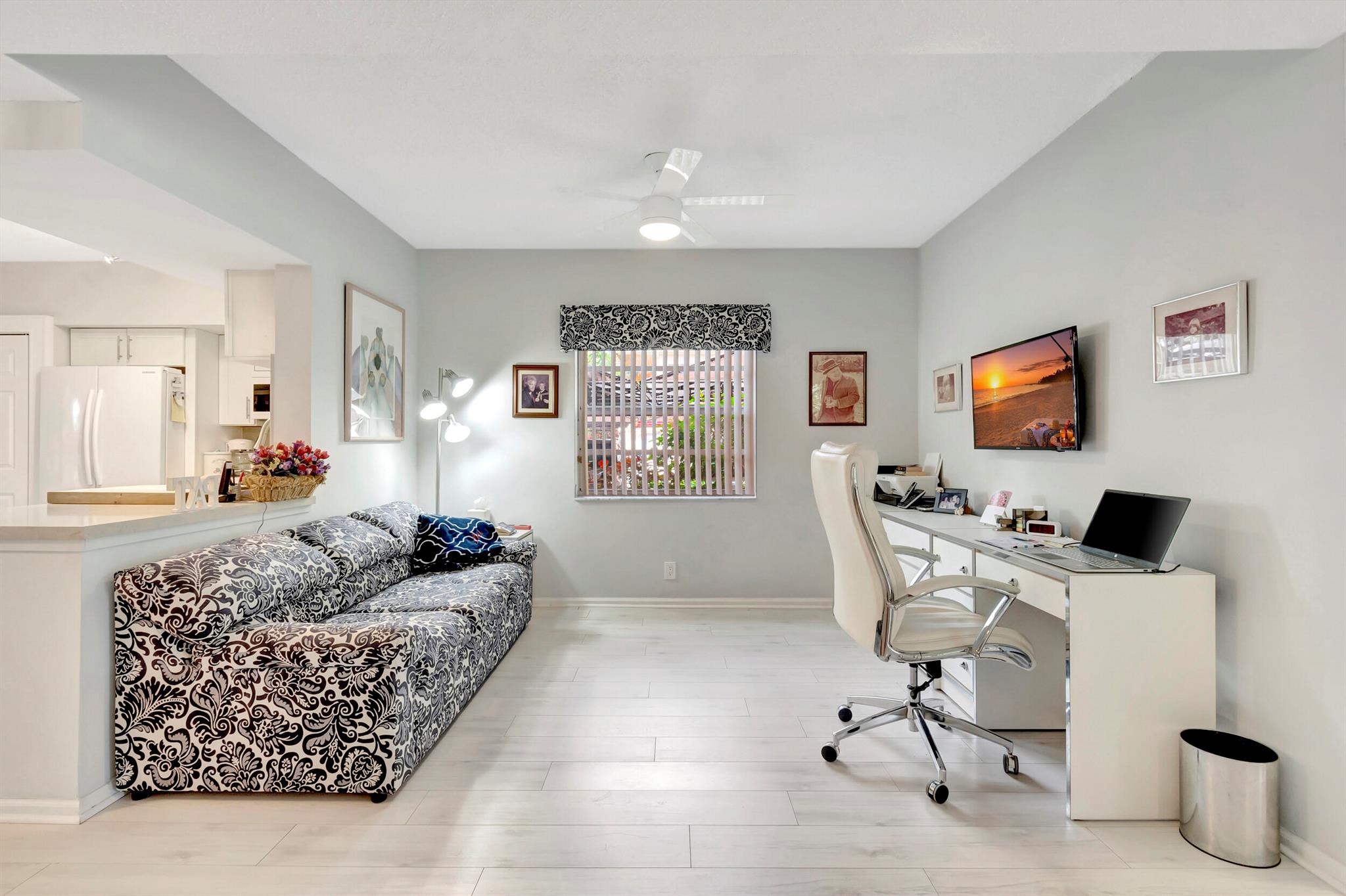 SOUTHWINDS AT BOCA POINTE CONDO - Residential