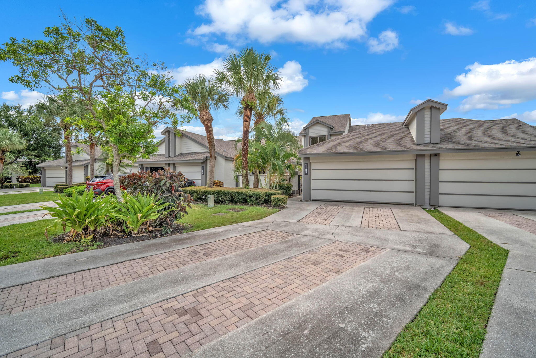 Properties 1109 LANDINGS Boulevard