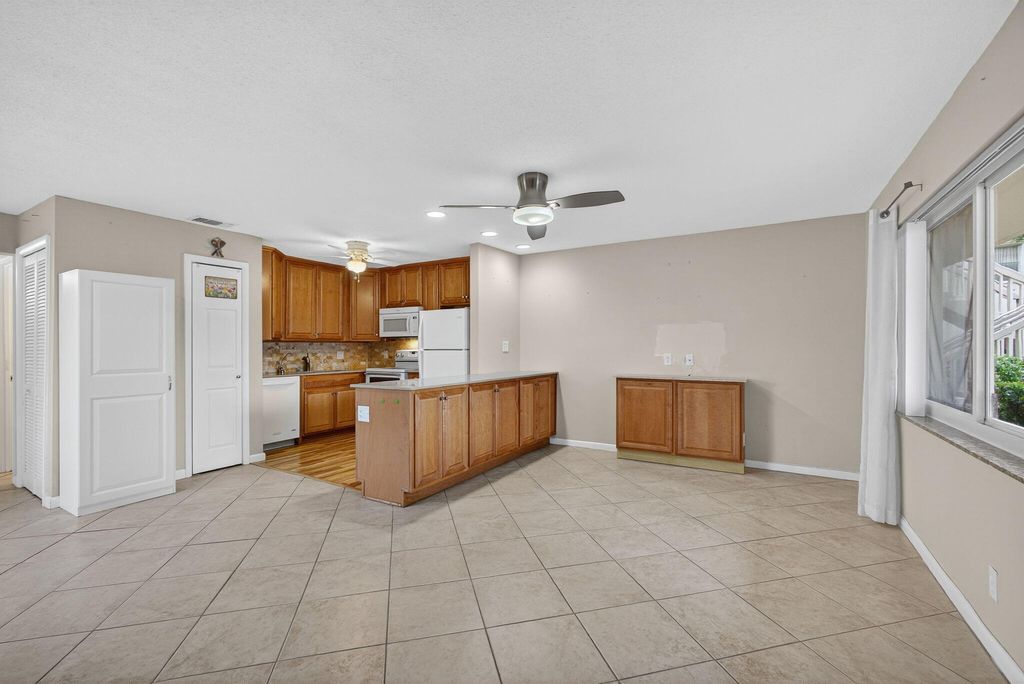 Photo of 221 Coventry J, West Palm Beach, FL 33417 (MLS # R11119520)