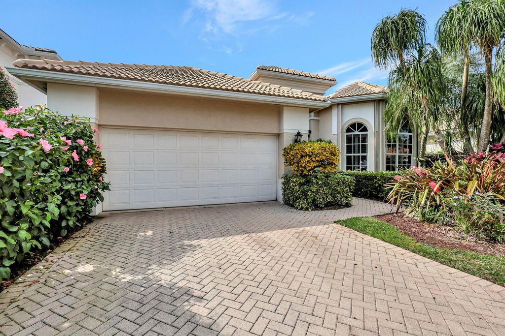 Photo of 107 San Marco Drive, Palm Beach Gardens, FL 33418 (MLS # R10956629)