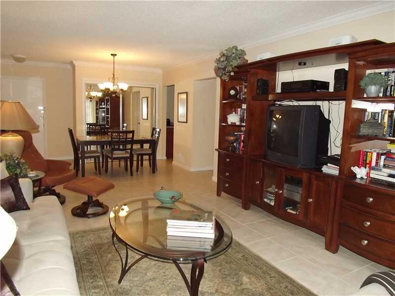 IMPERIAL POINT COLONNADES - Residential