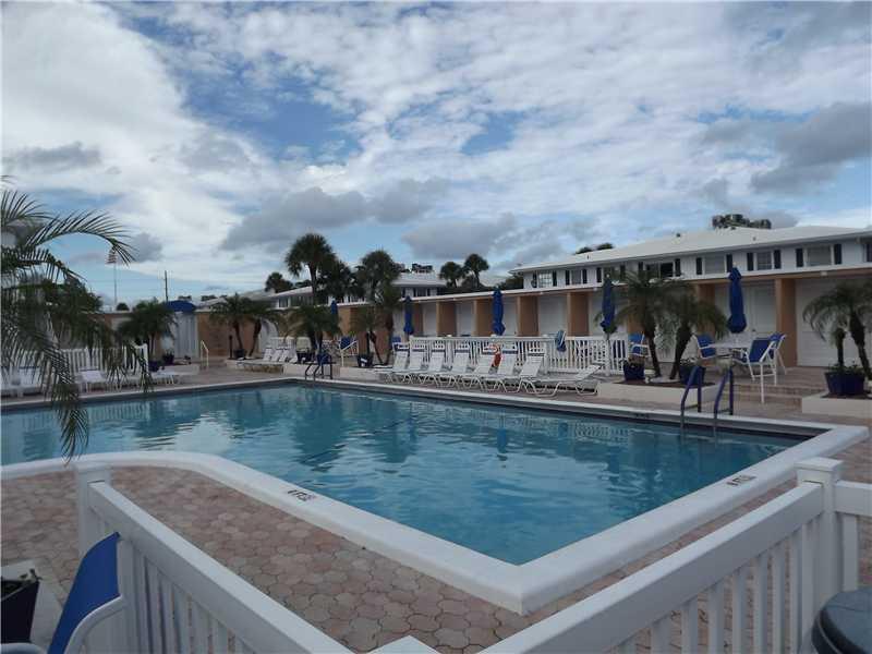 IMPERIAL POINT COLONNADES - Residential