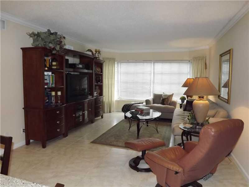 IMPERIAL POINT COLONNADES - Residential