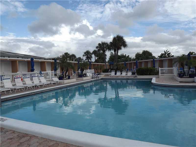 IMPERIAL POINT COLONNADES - Residential