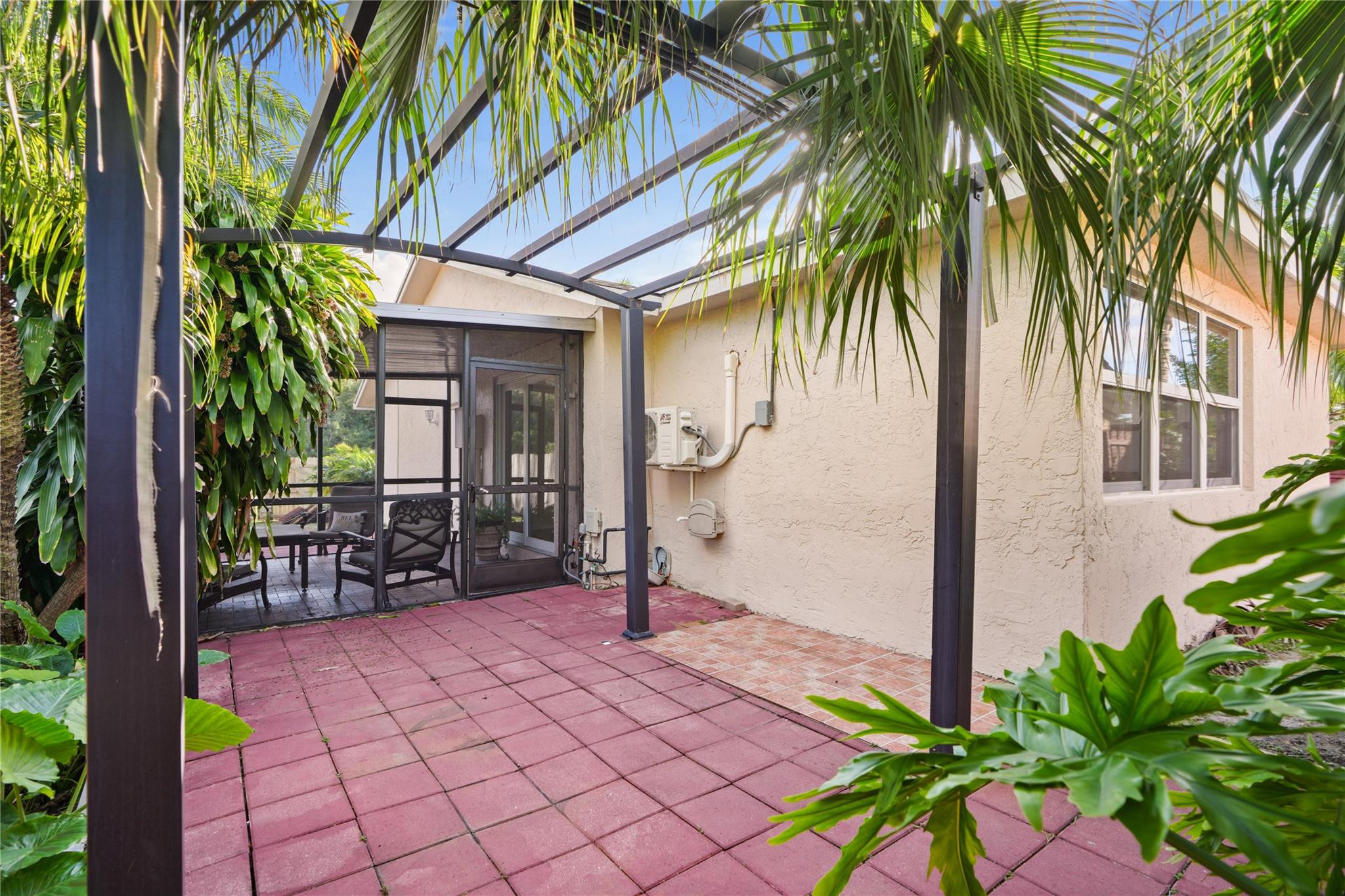 Hollywood Center Amd - Residential