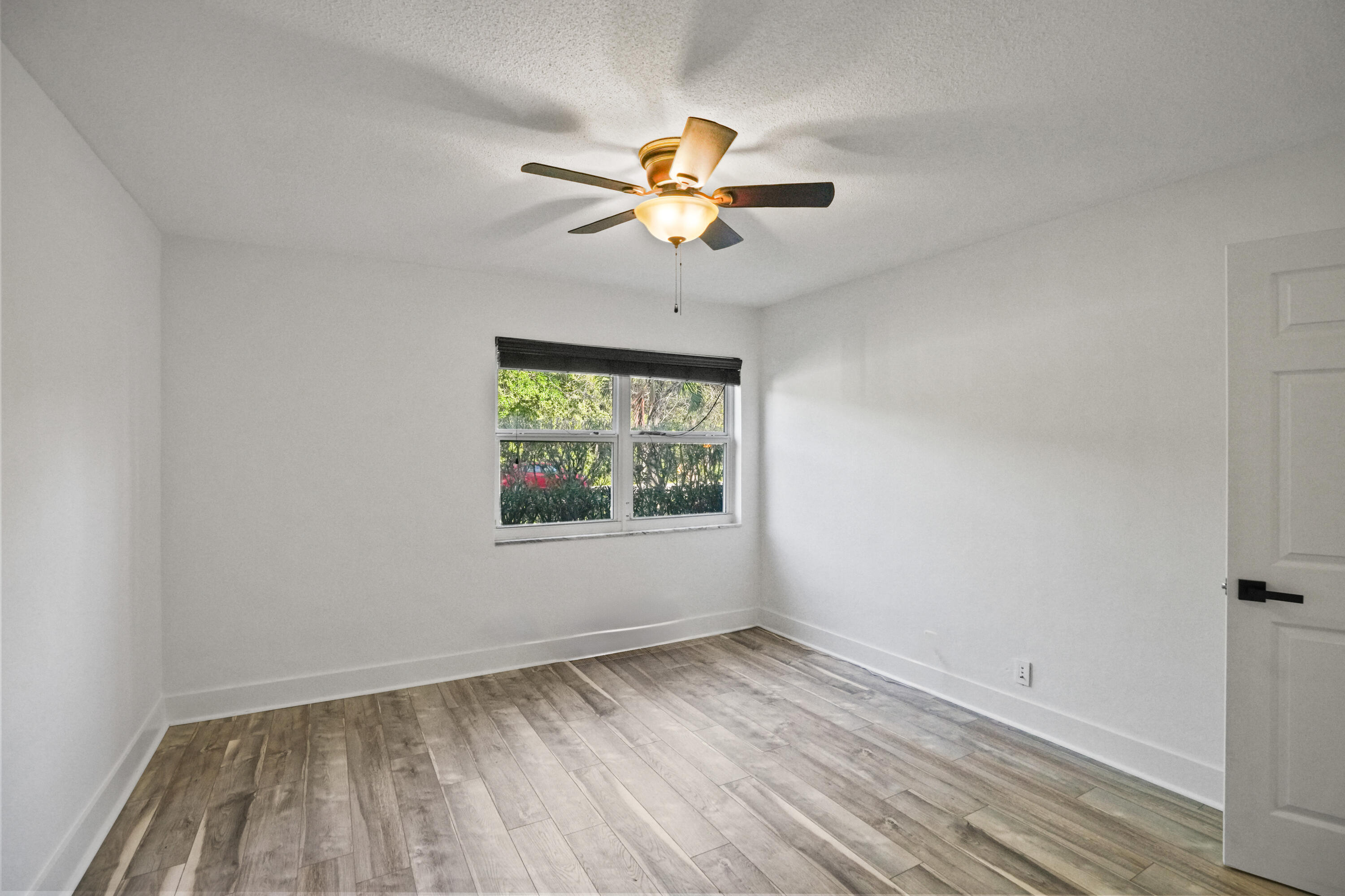 Hollywood Center Amd - Residential